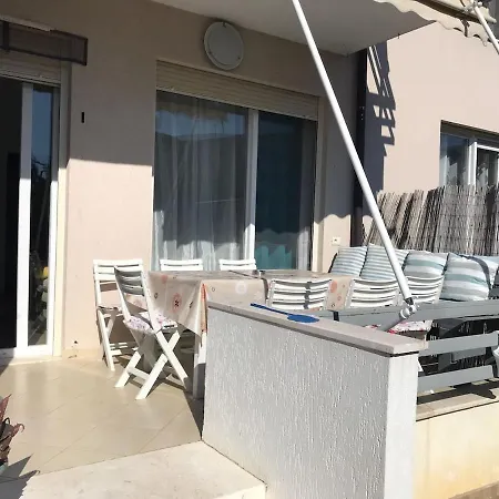 דירה In Lura Complex *